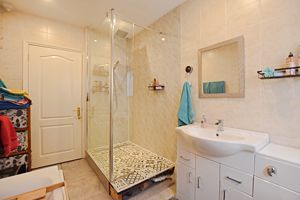 Photo 17- click for photo gallery